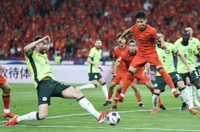 pg电子-【世预赛】王大雷黄油手塞鸟首秀 国足0比2澳大利亚