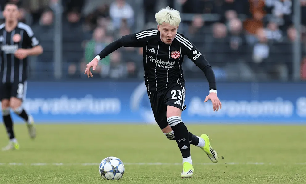 pg电子平台-法鹰准备下赛季提拔16岁中场完成德甲首秀；皇马等多队关注